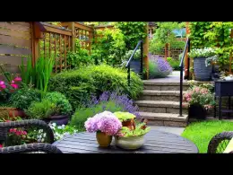 Beautiful flowerbed and flower garden in the courtyard of a private home! 35 ideas